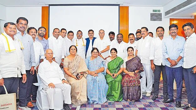 Solar Power: సౌర విద్యుత్‌పై అవగాహన పెంచాలి