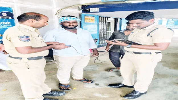 చోరీల నివారణకు ఆకస్మిక తనిఖీ 