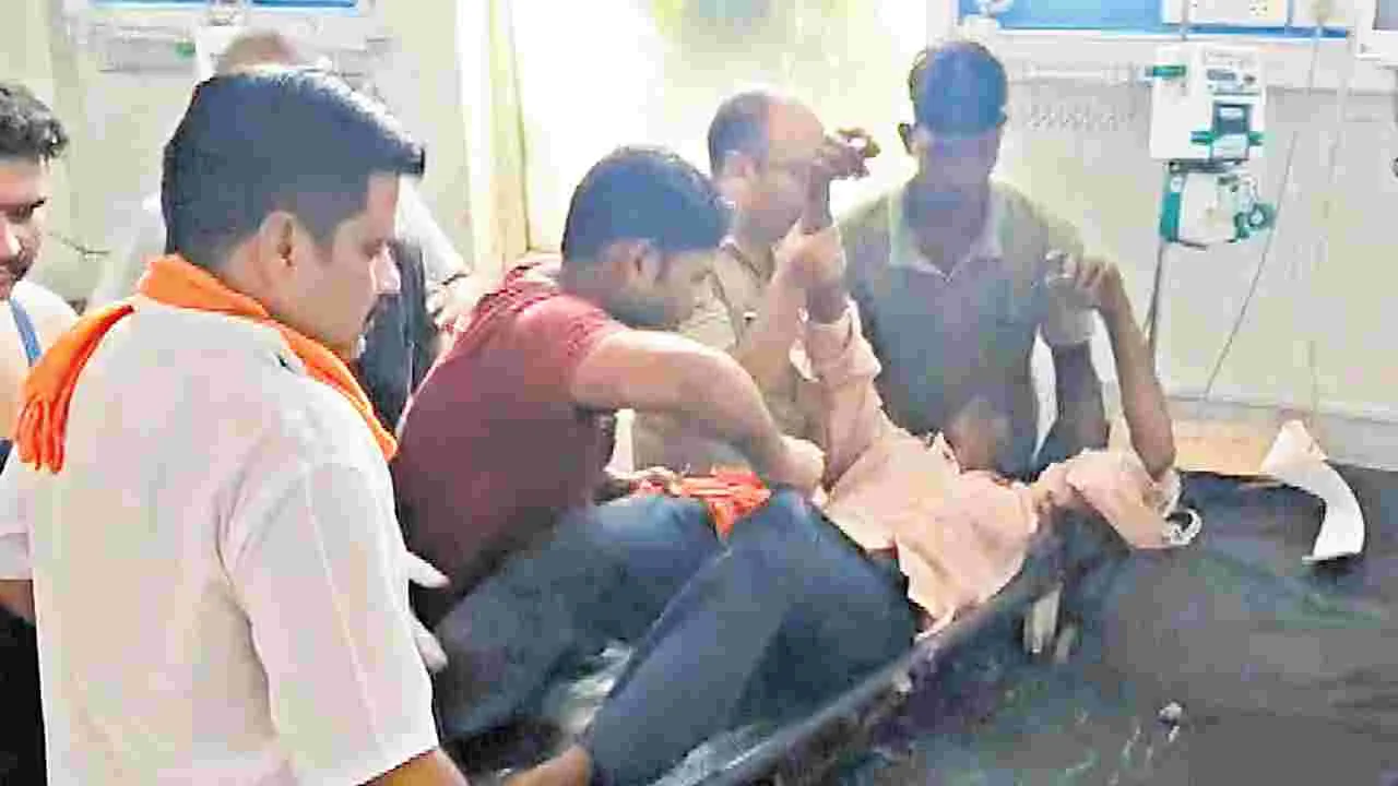 Haridwar: హరిద్వార్‌ మానసాదేవి ఆలయంలో తొక్కిసలాట