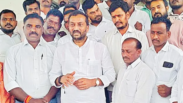 Raghunandan Rao: రఘునందన్‌.. నిన్ను చంపేస్తాం