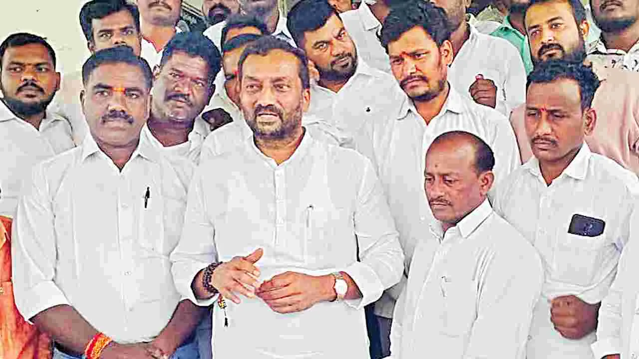 Raghunandan Rao: రఘునందన్‌.. నిన్ను చంపేస్తాం