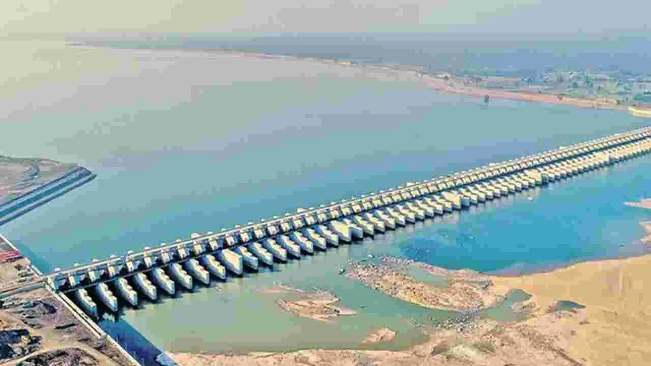 Kaleshwaram: బ్యారేజీల పునరుద్ధరణకు డిజైన్లు ఇవ్వాల్సింది మీరే