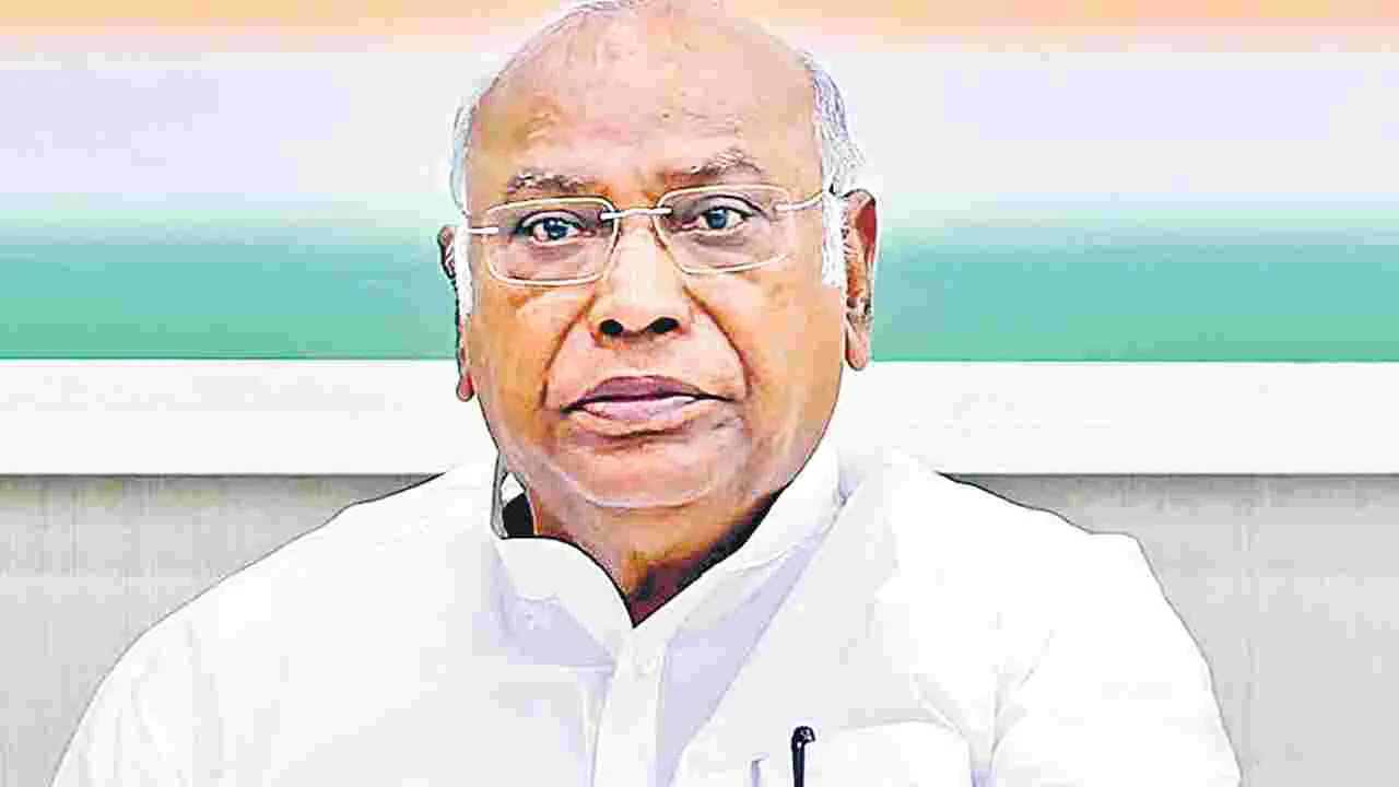 Mallikarjun Kharge: కష్టపడి పనిచేసినా సీఎంని కాలేకపోయా: ఖర్గే