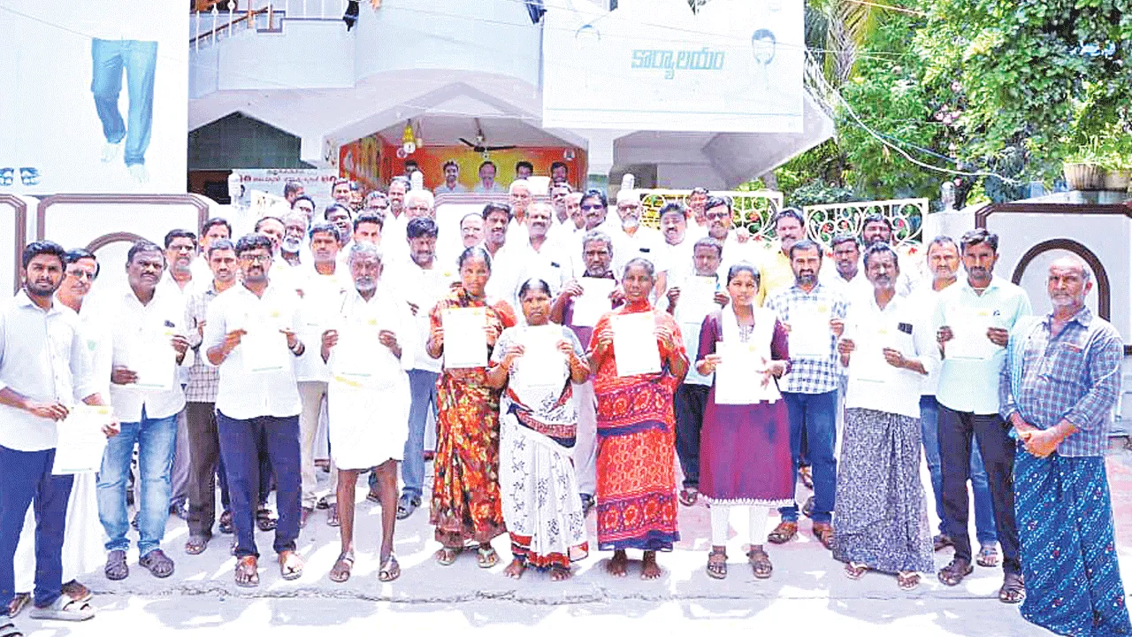 పేద ప్రజల సంక్షేమమే ప్రభుత్వ ధ్యేయం