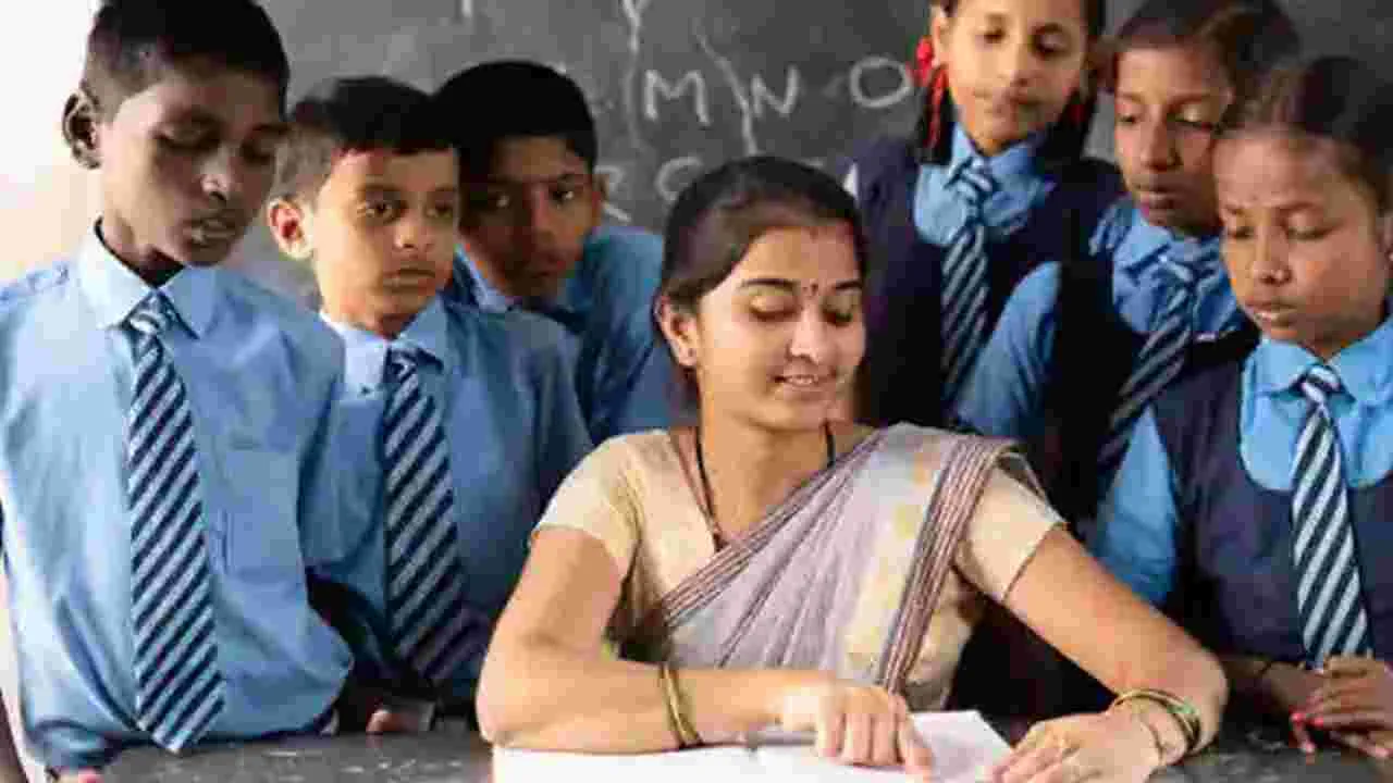 Teacher Promotions: టీచర్ల పదోన్నతులకు పచ్చజెండా 