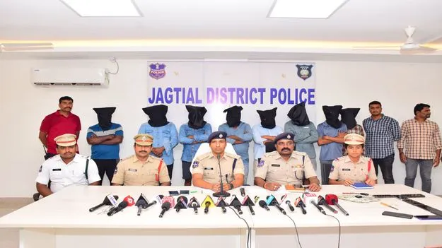 దోపిడీ దొంగల ముఠా అరెస్టు