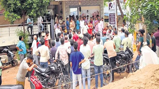 బాలుడి మృతిపై ఆందోళన