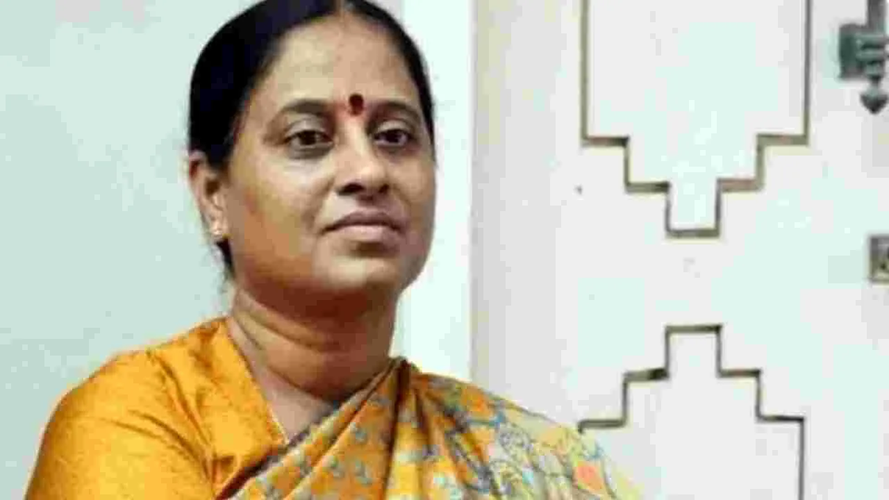 Konda Surekha: మంత్రి కొండా సురేఖకు షాక్‌