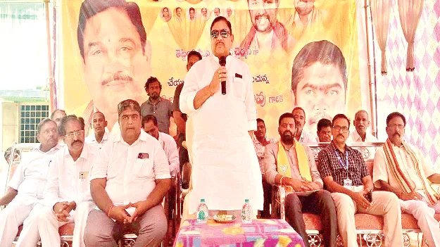  అన్నివిధాలుగా రైతులకు సహకరించండి