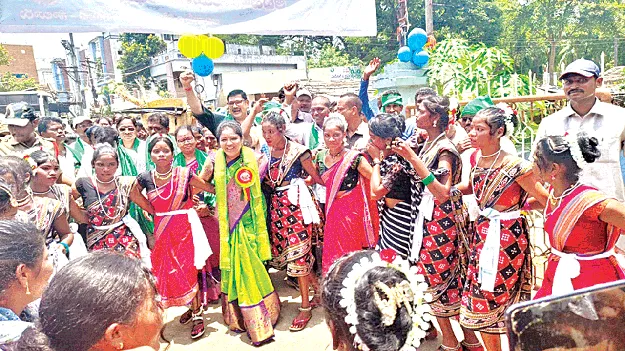 గిరిజన ప్రాంతాలను అభివృద్ధి చేస్తాం