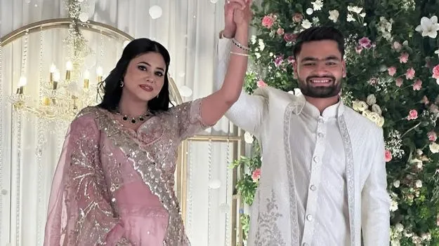 వైభవంగా రింకూ నిశ్చితార్థం