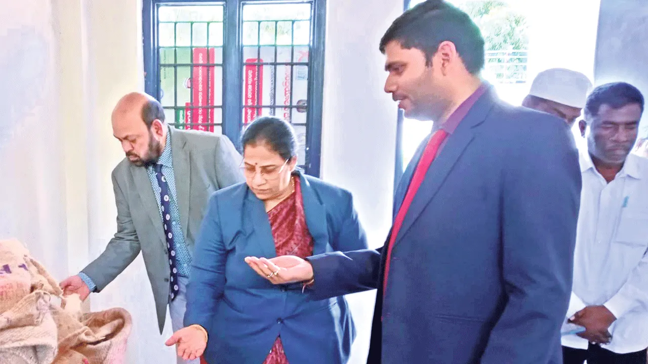 చట్టాలను అతిక్రమించవద్దు