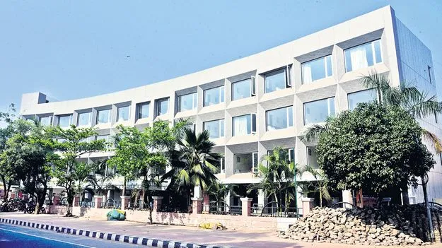 ఎట్టకేలకు యాత్రీనివాస్‌కు మోక్షం