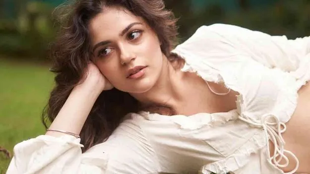 Aneeth Padda: కుర్రకారు కలల్లో కొత్త రాణి