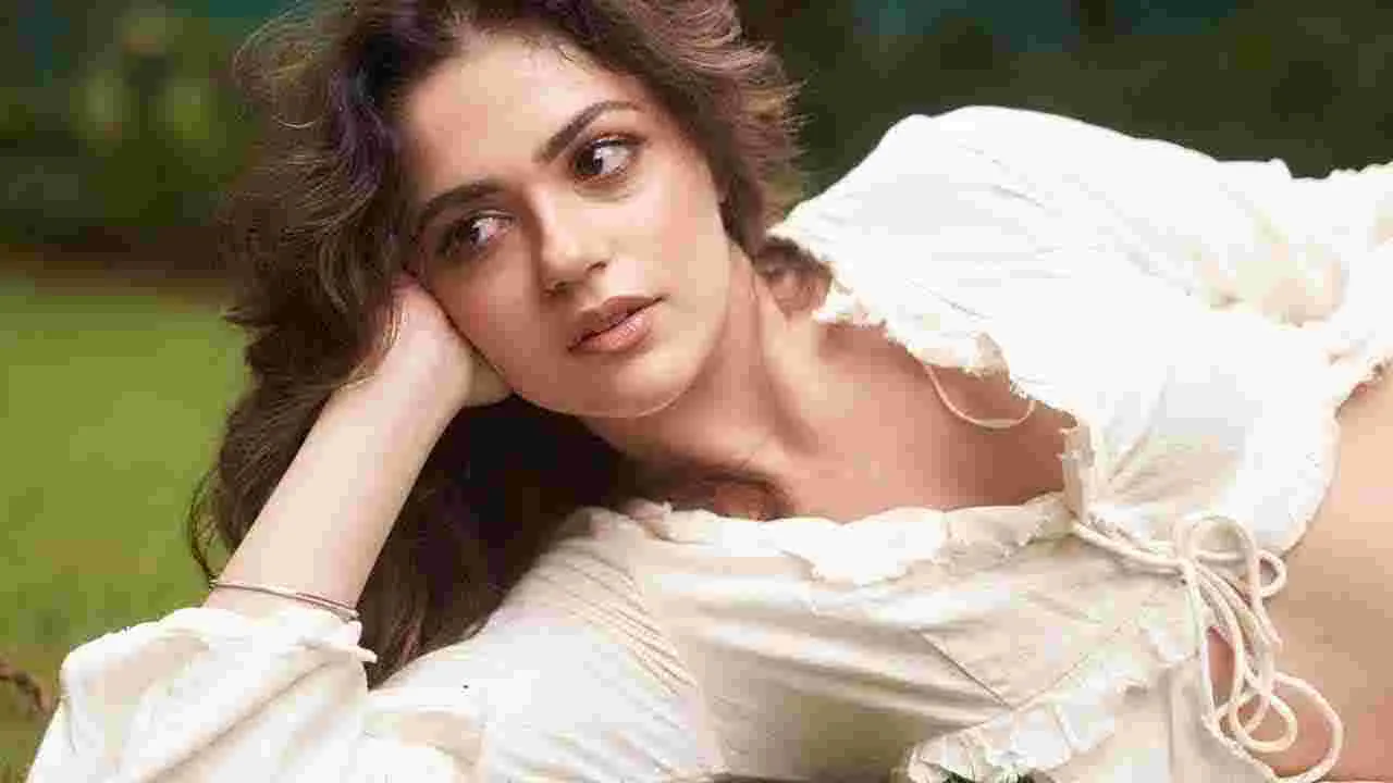 Aneeth Padda: కుర్రకారు కలల్లో కొత్త రాణి