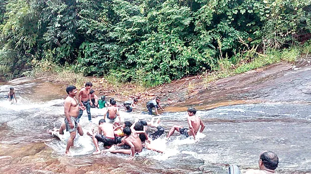  పర్యాటకంపై నిర్లక్ష్యం