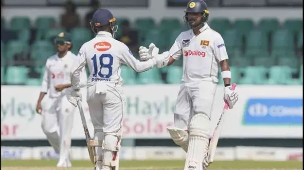 నిస్సాంక అజేయ శతకం