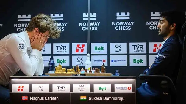 కార్ల్‌సన్‌కు గుకేష్‌ షాక్‌