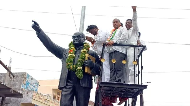 కాంగ్రెస్‌ పార్టీతోనే పేదలకు న్యాయం