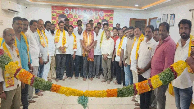 సమష్టి కృషితోనే మహానాడు విజయవంతం : చమర్తి 