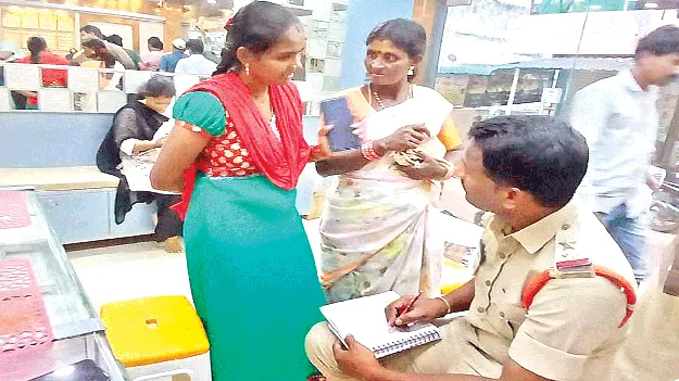 సినీ ఫక్కీలో చోరీ