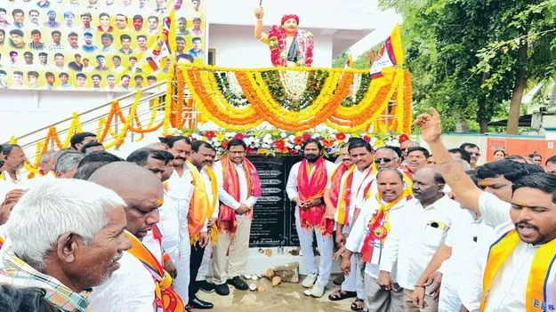  తెలంగాణ తొలి అమరుడు దొడ్డి కొమరయ్య