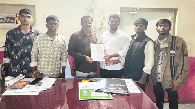 కొత్తకోటలో బస్‌పాస్‌ కౌంటర్‌ కొనసాగించాలి 