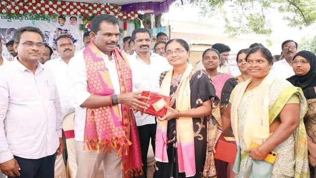 ‘మహాలక్ష్మి’తో ఆర్టీసీకి పునర్‌వైభవం