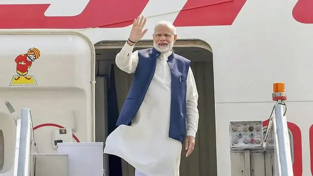 PM Modi: విదేశీ పర్యటనకు వెళ్లిన మోదీ