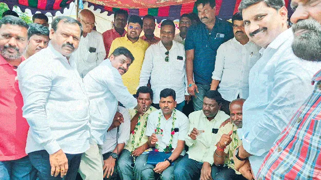 జర్నలిస్టుల సమస్యలు పరిష్కరిస్తాం