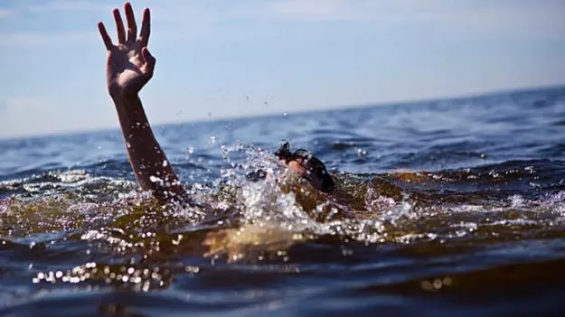 Agra tragedy: రీల్స్‌ చేస్తూ నదిలో మునిగి ఆరుగురి మృతి