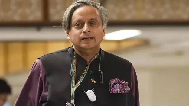 Shashi Tharoor: మూడో దేశం జోక్యమేం లేదు