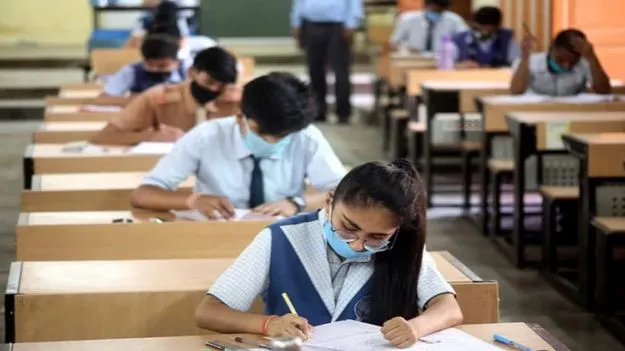 CBSE: సీబీఎస్ఈ పదో తరగతి పరీక్షలు ఇకపై ఏడాదిలో రెండుసార్లు