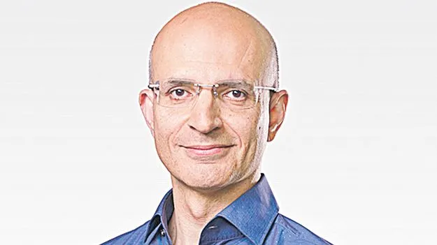 Apple COO: యాపిల్‌ సీవోవోగా సబీ ఖాన్‌