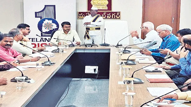 పరిశ్రమ స్థాపనను ప్రోత్సహించాలి