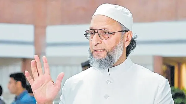 Owaisi: ఇప్పటికీ ట్రంప్‌‌కు నోబెల్‌ ఇవ్వాలంటారా?