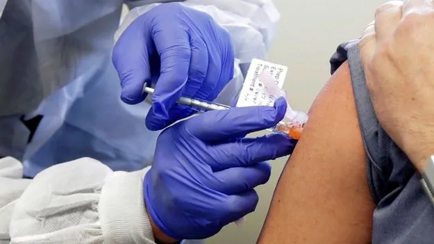 COVID-19 Vaccines: కొవిడ్‌ టీకాలు పూర్తి సురక్షితం 