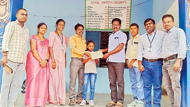 Mahabubabad: ప్రభుత్వ పాఠశాలలో ప్రవేశాల జోరు