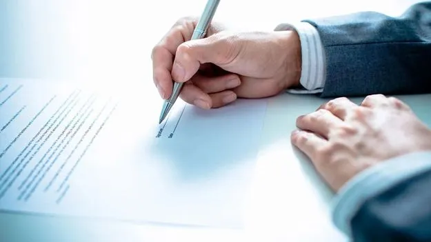 Japan Airlines: చావు తప్పదని విమానంలోనే వీలునామాలు