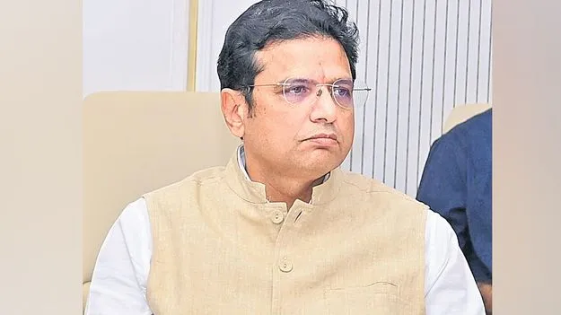 IT Minister Sridhar Babu: సీఎస్‌‌సీ ఒప్పందం రద్దు చేయండి 