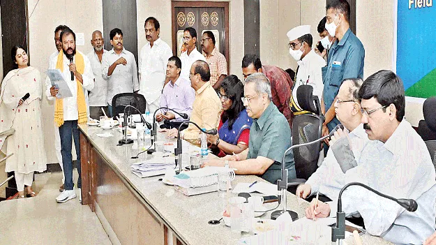 కొల్లేరు కాలుష్యంపై మీరేం చేశారు ?