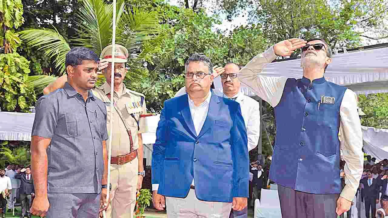 High Court: హైకోర్టులో ఘనంగా ఆవిర్భావ వేడుకలు  