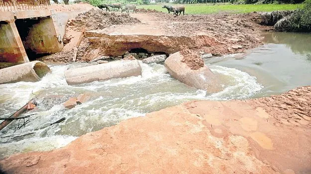 మూడేళ్లుగా.. ఇంతేగా!