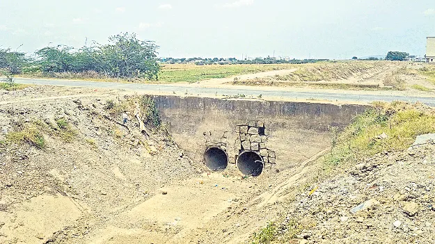 రూ.75లక్షలతో కాలువల మరమ్మతులు