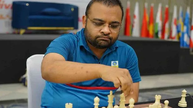 ఢిల్లీ చెస్‌ విజేత అభిజిత్‌ 