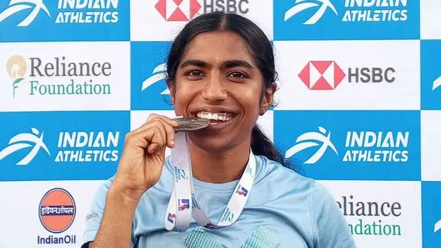 హర్డిల్స్‌లో ప్రణతికి స్వర్ణం