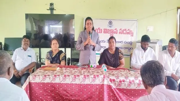 నష్టపోయిన రైతులకు ఉచిత న్యాయసాయం