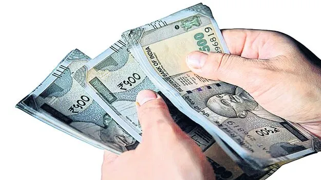 పోలీస్‌ శాఖలో వసూల్‌ రాజాలు!