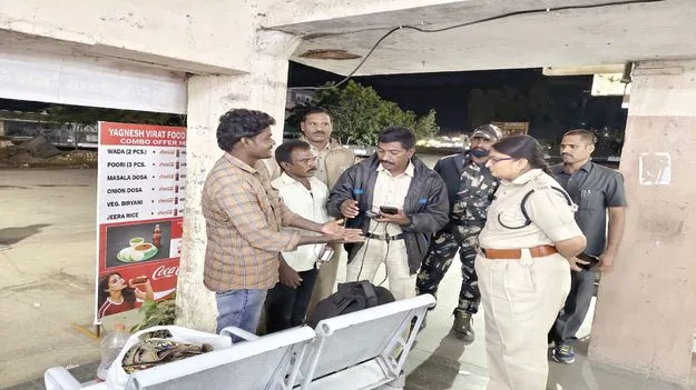  అర్ధరాత్రి ఎస్పీ తనిఖీలు