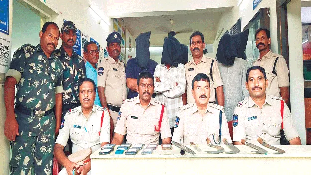 హత్యాయత్నం కేసులో నిందితుల అరెస్ట్‌